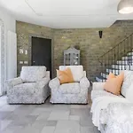 Villa Joivy Superb With Tennis Court, Garden And Bbq Area