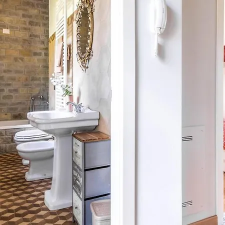 Joivy Superb With Tennis Court, Garden And Bbq Area *