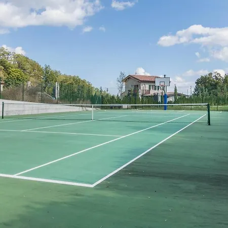 Joivy Superb With Tennis Court, Garden And Bbq Area Villa Valle (Piacenza, Emilia-Romagna)