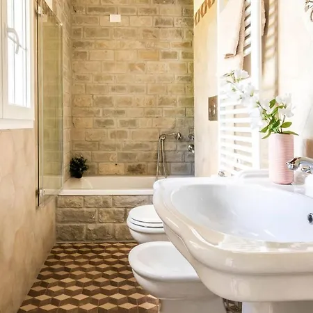 Villa Joivy Superb With Tennis Court, Garden And Bbq Area *