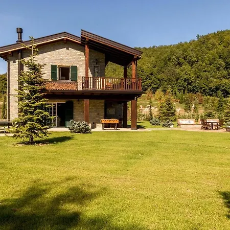 Joivy Superb With Tennis Court, Garden And Bbq Area Villa *
