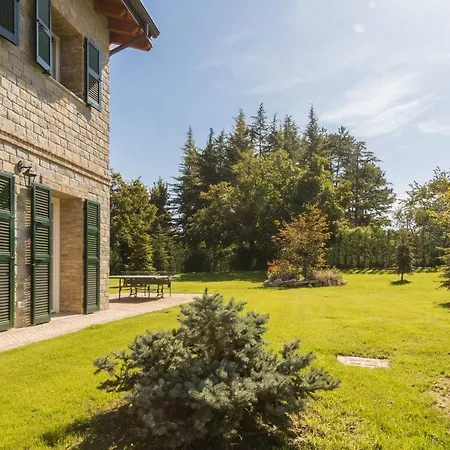 Joivy Superb With Tennis Court, Garden And Bbq Area Villa *