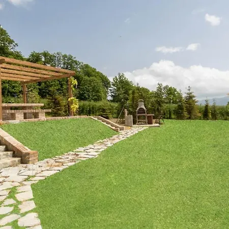 Villa Joivy Superb With Tennis Court, Garden And Bbq Area *