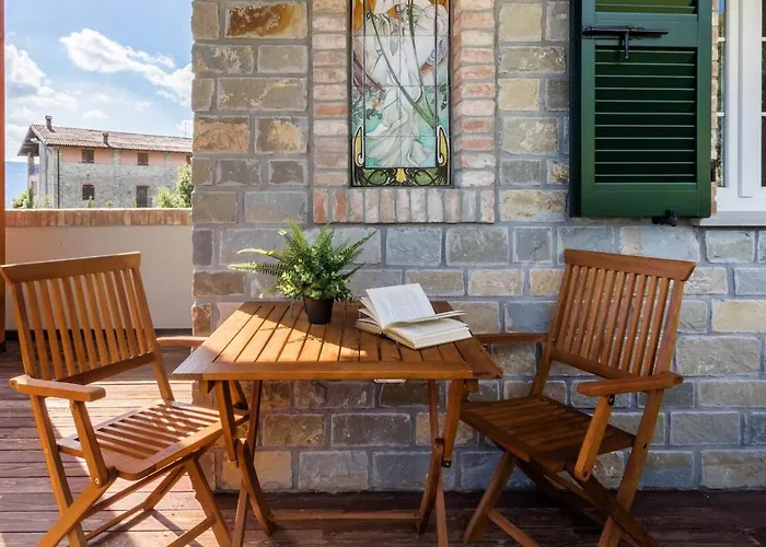 Joivy Superb With Tennis Court, Garden And Bbq Area *