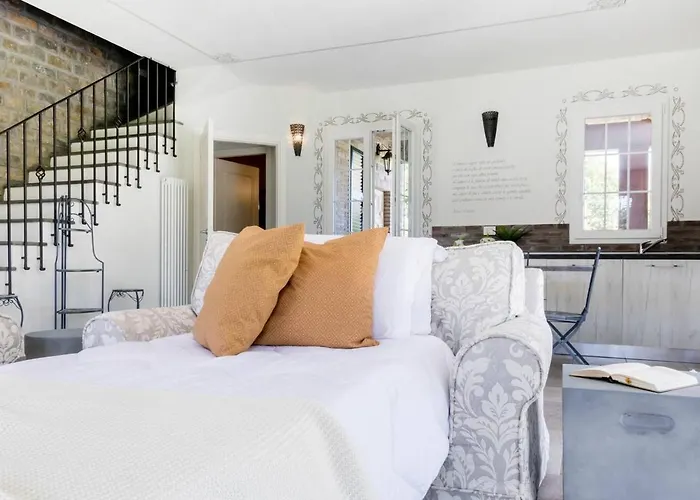 Joivy Superb With Tennis Court, Garden And Bbq Area Valle (Piacenza, Emilia-Romagna)