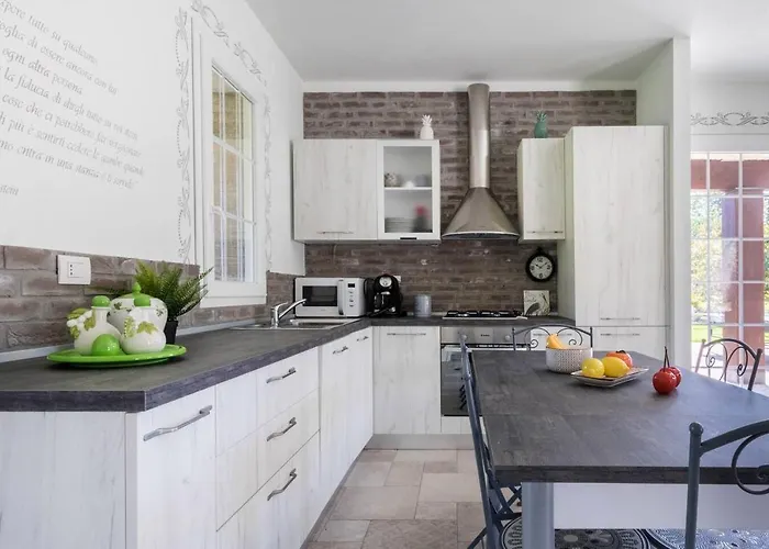 Joivy Superb With Tennis Court, Garden And Bbq Area *