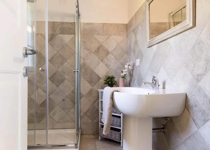 Joivy Superb With Tennis Court, Garden And Bbq Area Вилла Valle (Piacenza, Emilia-Romagna)