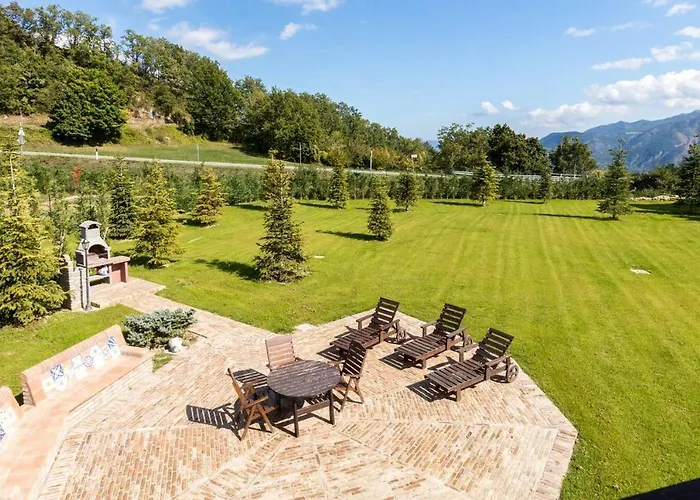 Joivy Superb With Tennis Court, Garden And Bbq Area Вилла Valle (Piacenza, Emilia-Romagna)