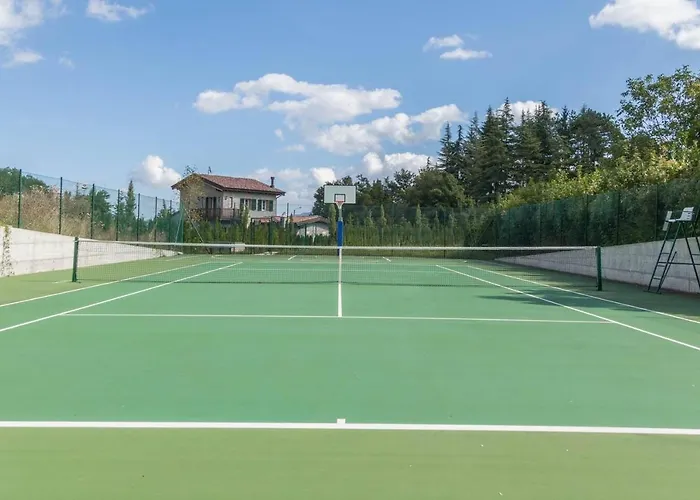 Вилла Joivy Superb With Tennis Court, Garden And Bbq Area Valle (Piacenza, Emilia-Romagna)