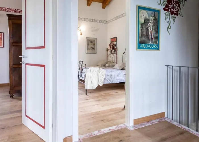 Вилла Joivy Superb With Tennis Court, Garden And Bbq Area