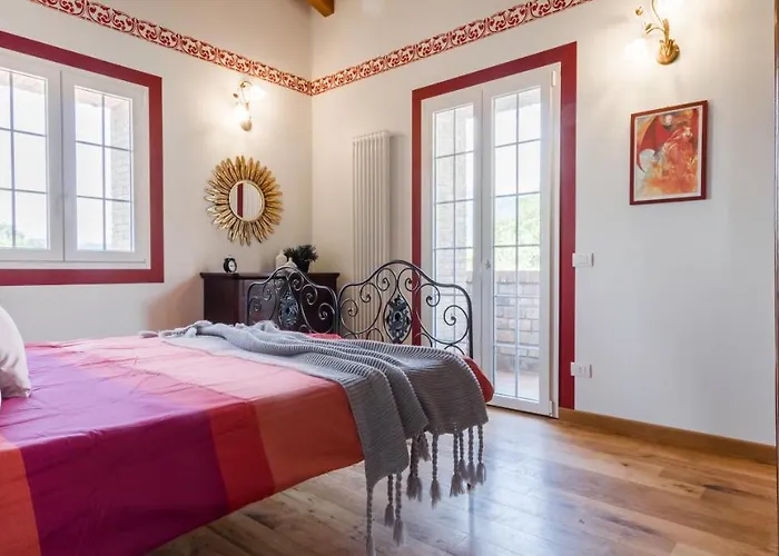 Joivy Superb With Tennis Court, Garden And Bbq Area *