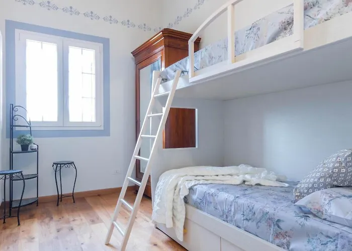 Вилла Joivy Superb With Tennis Court, Garden And Bbq Area *