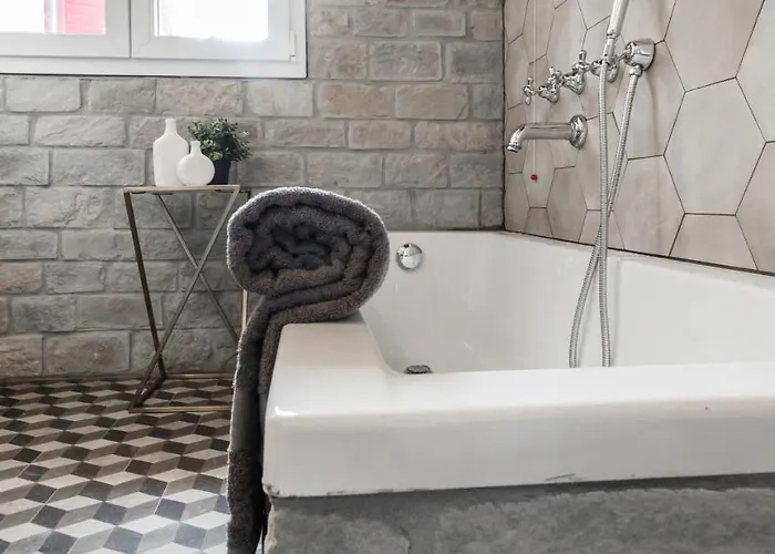 Joivy Superb With Tennis Court, Garden And Bbq Area * Valle (Piacenza, Emilia-Romagna)