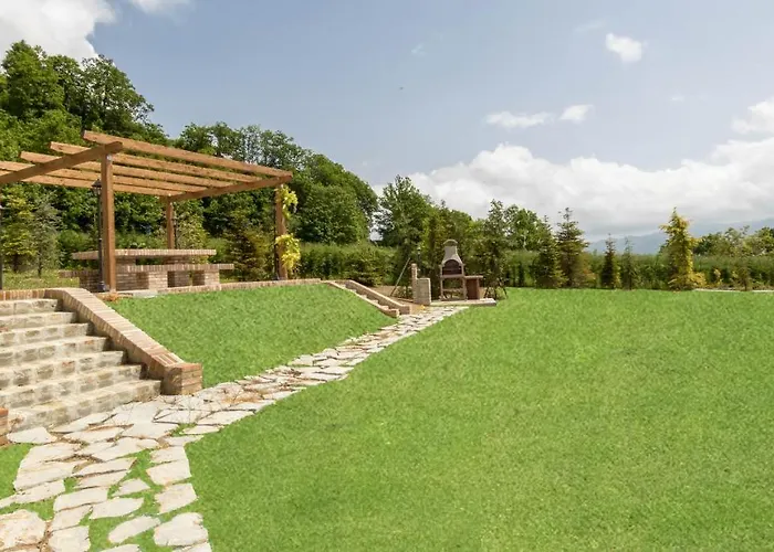 Вилла Joivy Superb With Tennis Court, Garden And Bbq Area *